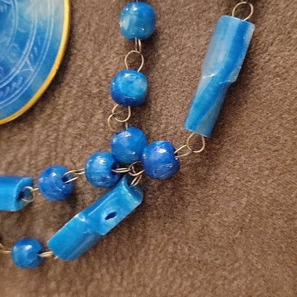 Vintage Carved Blue Agate Mexican Aztec Sundial Unisex Necklace - Picture 4 of 8